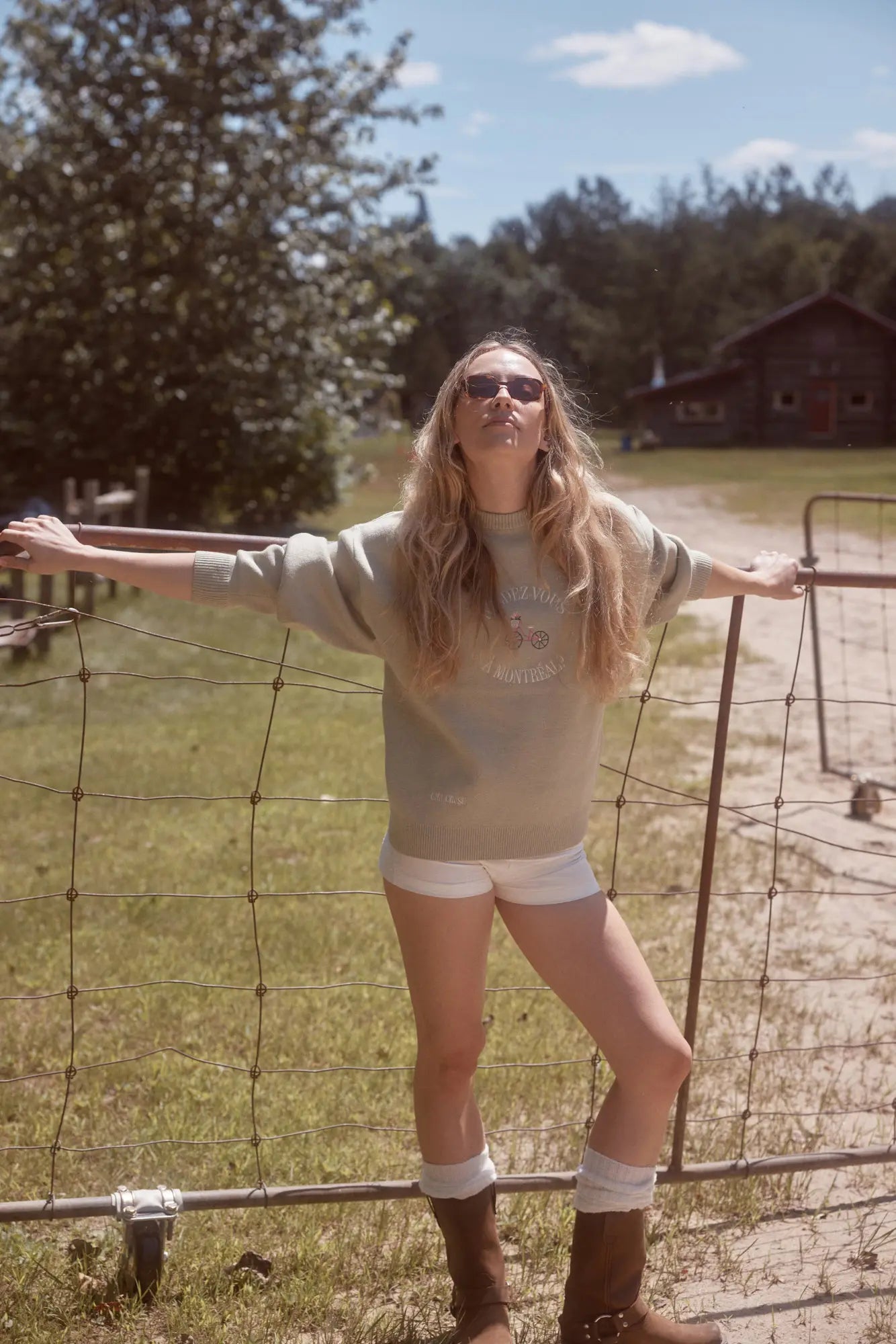 Souvenir Pullover - "Montreal Rendez-vous"