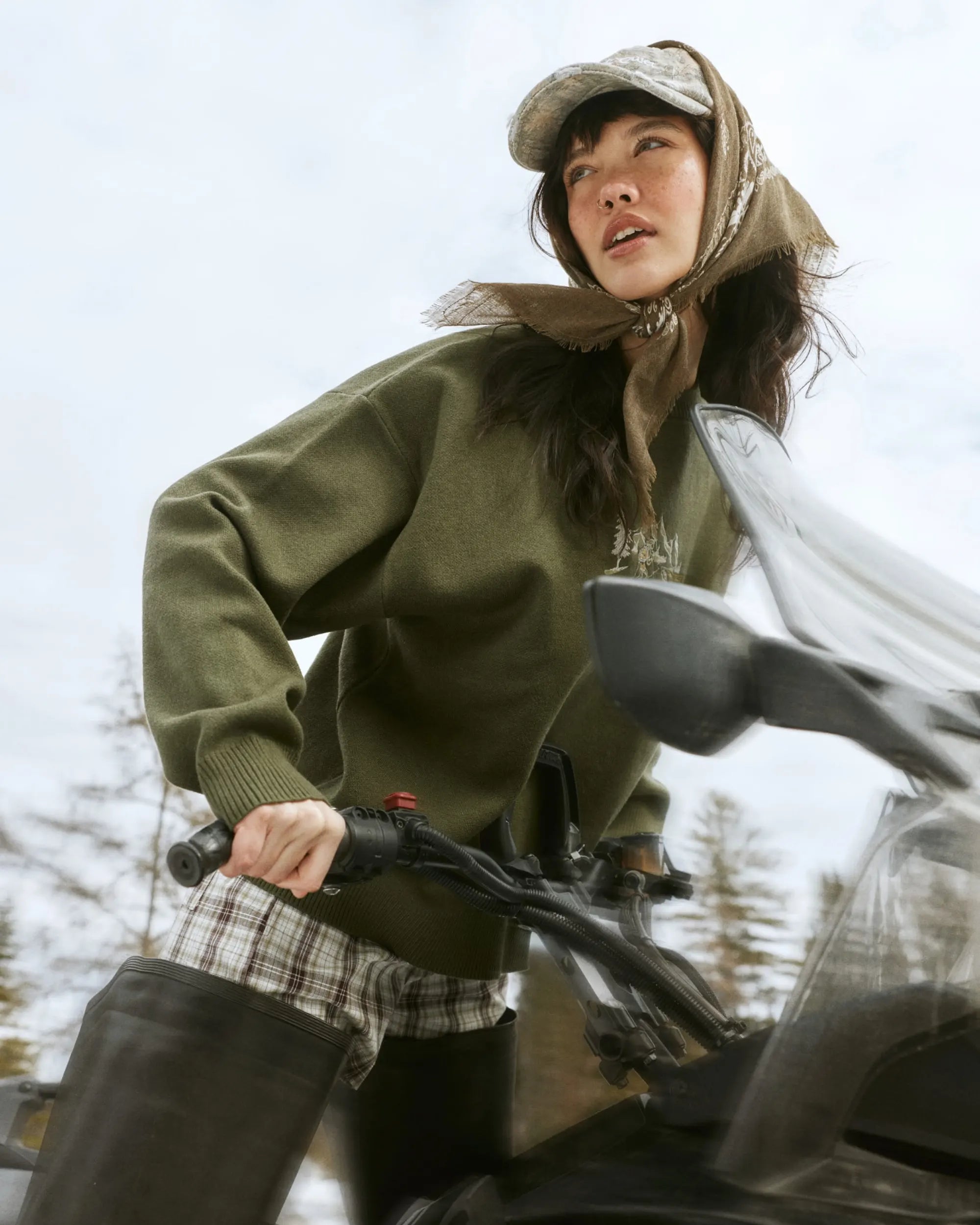 Pull à coupe ample Club de randonnée