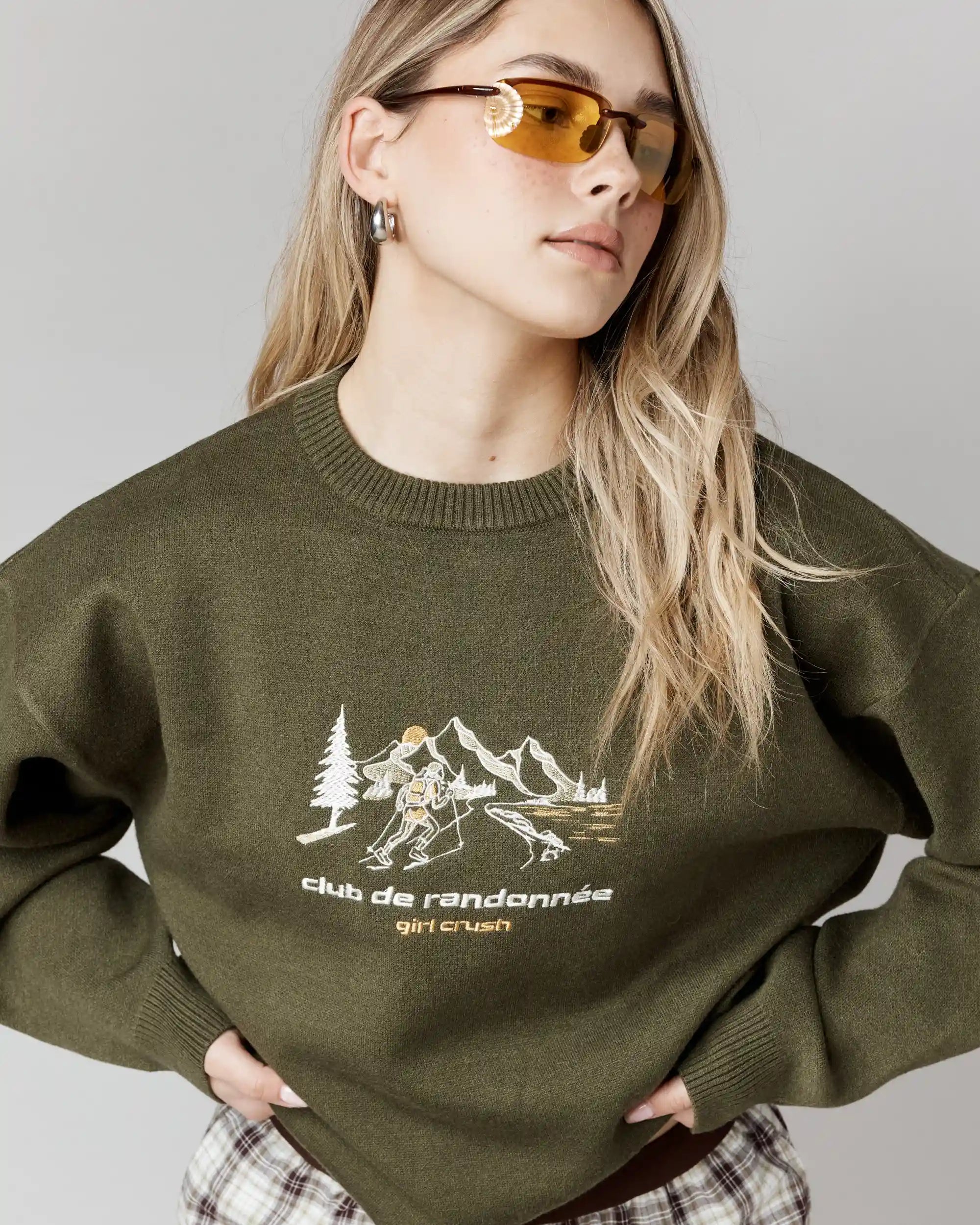 Pull à coupe ample Club de randonnée