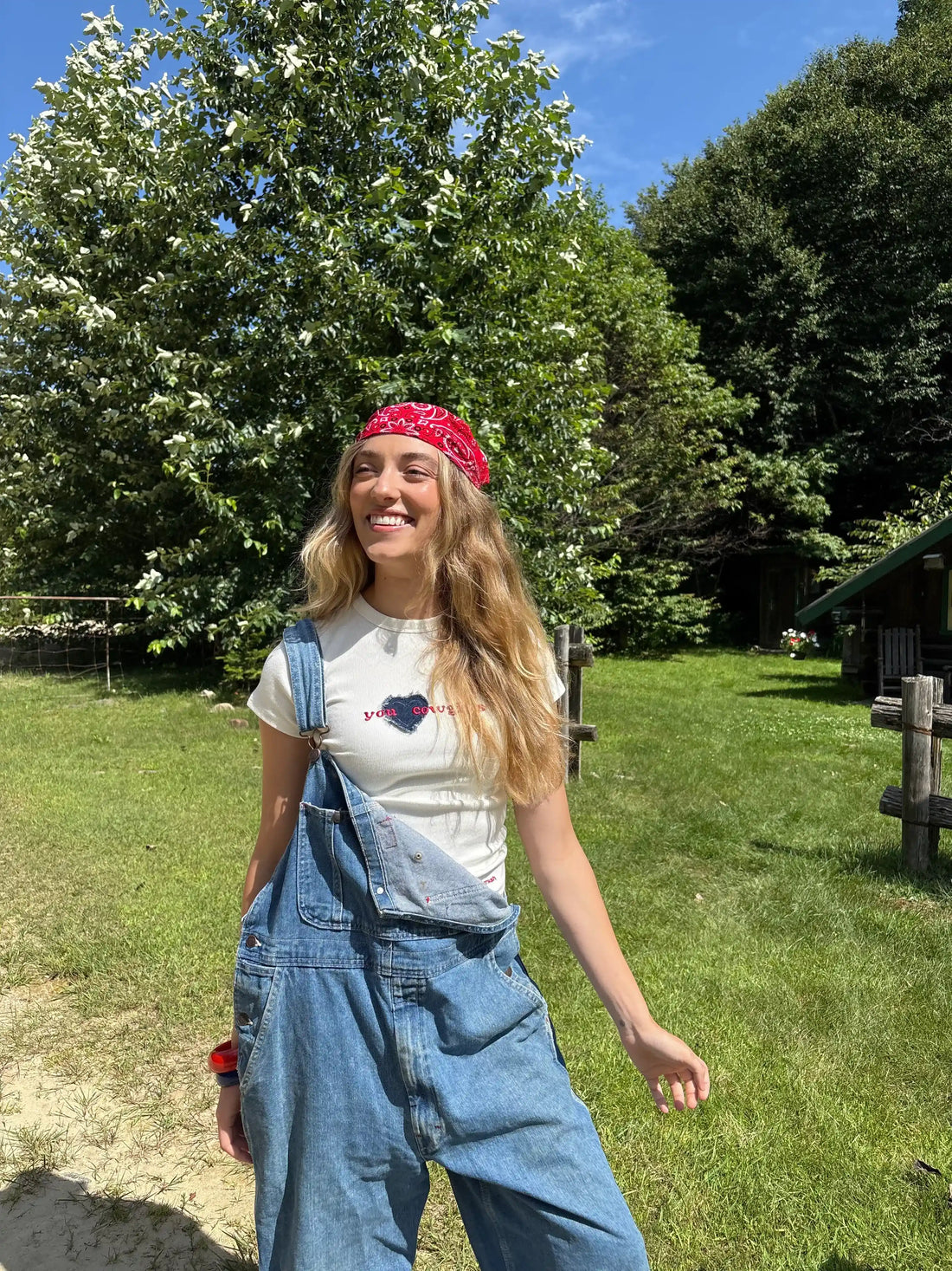 T-shirt «You &lt;3 Cowgirls» côtelé avec broderie en denim